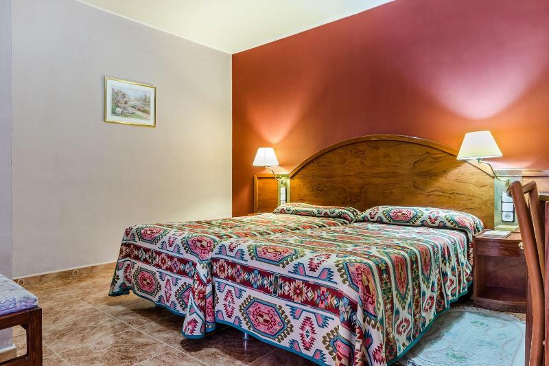 Imagen de alojamiento Hotel Mora Imagen de alojamiento Hotel Mora