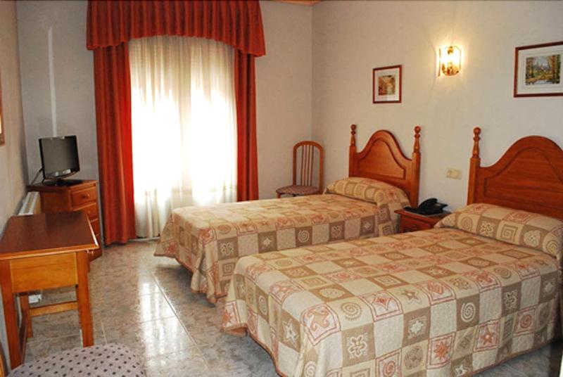 Imagen de alojamiento Hostal Universal Imagen de alojamiento Hostal Universal