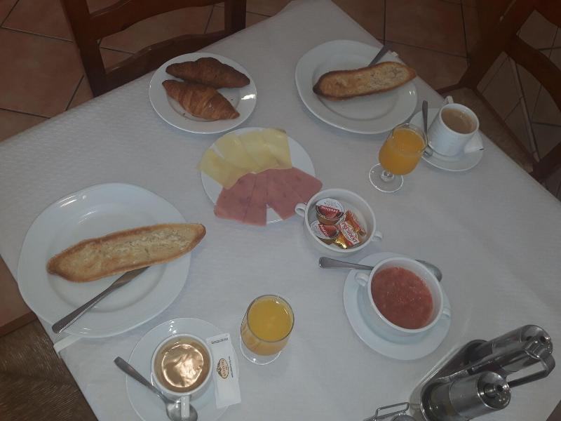 Imagen de alojamiento Hostal Roig 53 Imagen de alojamiento Hostal Roig 53