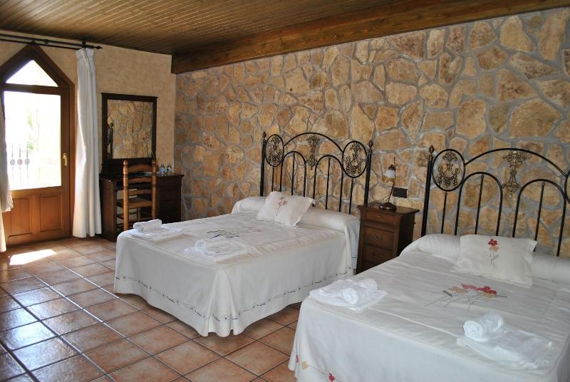 Imagen de alojamiento Hotel Viñedos y Bodegas El Castillo Imagen de alojamiento Hotel Viñedos y Bodegas El Castillo