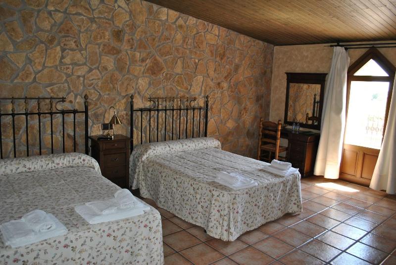 Imagen de alojamiento Hotel Viñedos y Bodegas El Castillo Imagen de alojamiento Hotel Viñedos y Bodegas El Castillo