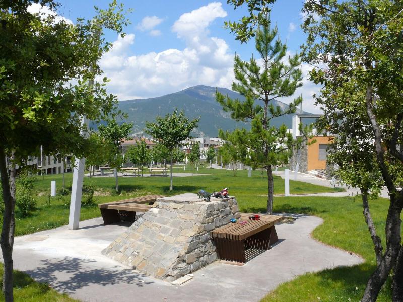 Imagen de alojamiento APARTMENTSUITESPAIN FORMIGAL ORDESA Jardín Imagen de alojamiento APARTMENTSUITESPAIN FORMIGAL ORDESA Jardín