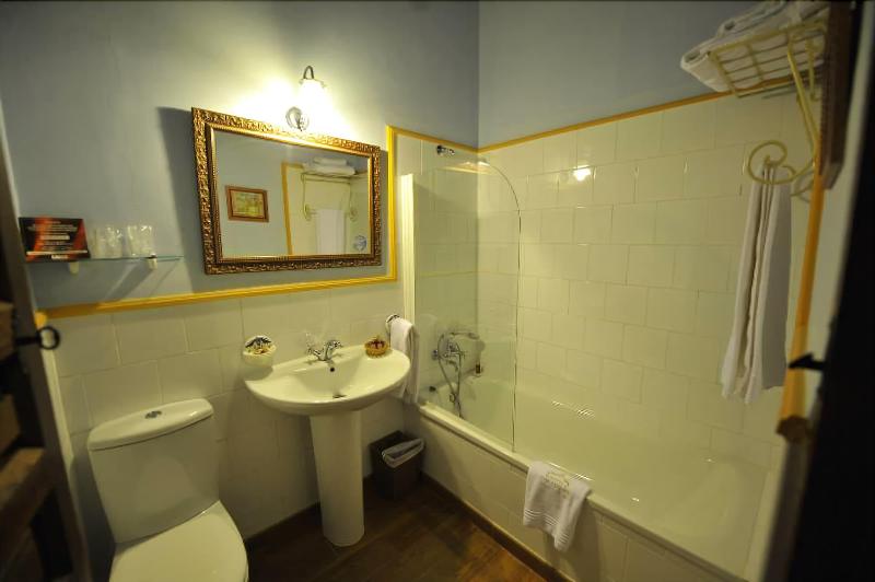 Imagen de alojamiento Hotel Los Leones Imagen de alojamiento Hotel Los Leones