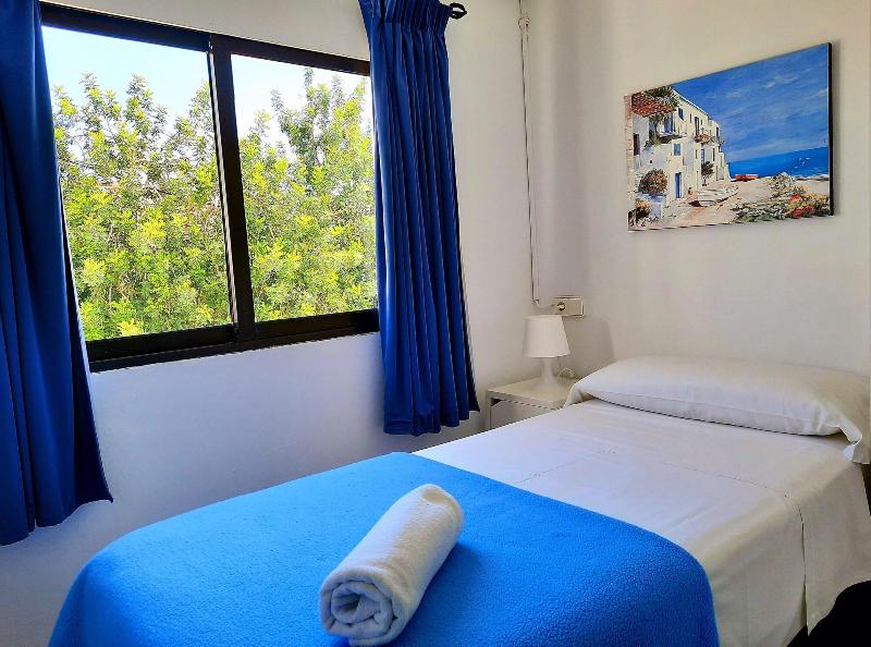 Imagen de alojamiento Hostal Costa Ibiza Imagen de alojamiento Hostal Costa Ibiza