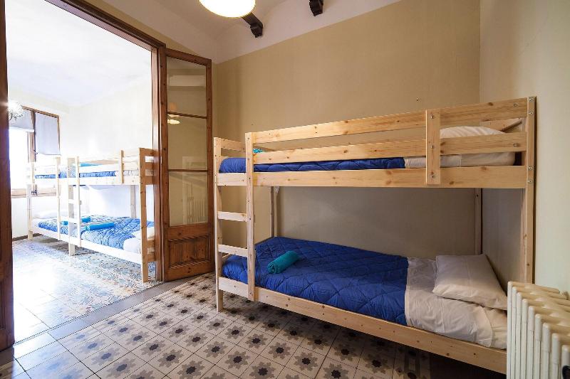 Imagen de alojamiento Hostel Bed In Girona Imagen de alojamiento Hostel Bed In Girona