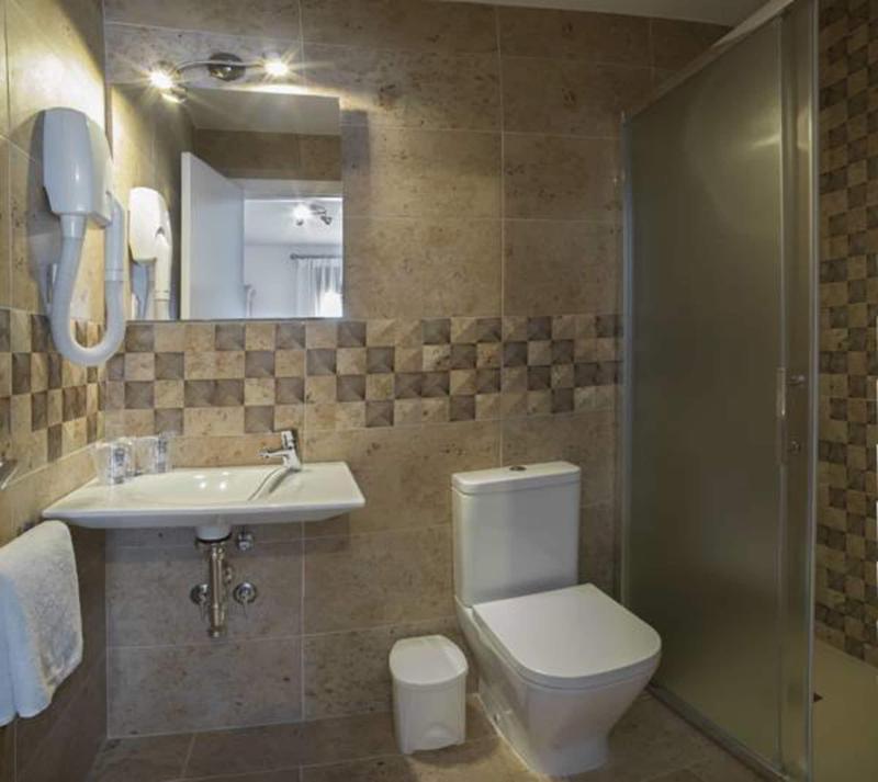 Imagen de alojamiento Hotel Almadrabeta Imagen de alojamiento Hotel Almadrabeta