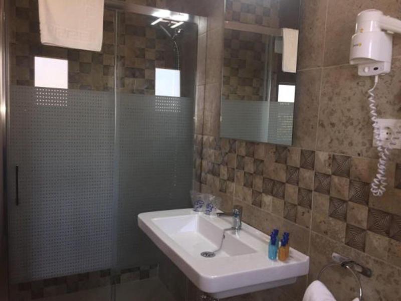 Imagen de alojamiento Hotel Almadrabeta Imagen de alojamiento Hotel Almadrabeta