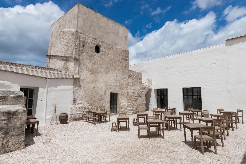 Imagen de alojamiento Torre Vella Fontenille Menorca Imagen de alojamiento Torre Vella Fontenille Menorca