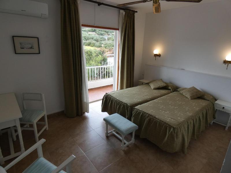 Imagen de alojamiento Hostal Port Fornells - Adults Only Imagen de alojamiento Hostal Port Fornells - Adults Only