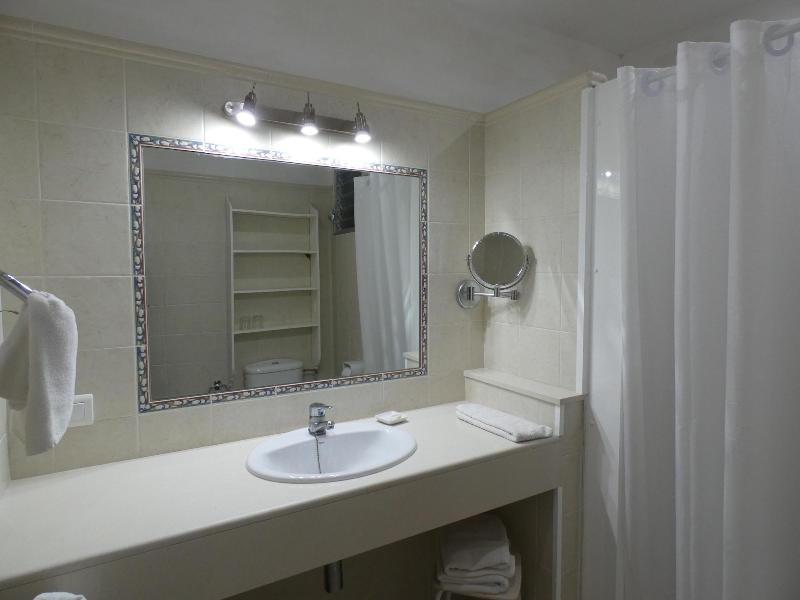Imagen de alojamiento Hostal Port Fornells - Adults Only Imagen de alojamiento Hostal Port Fornells - Adults Only