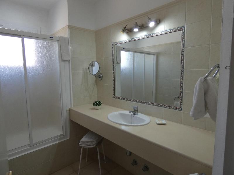 Imagen de alojamiento Hostal Port Fornells - Adults Only Imagen de alojamiento Hostal Port Fornells - Adults Only
