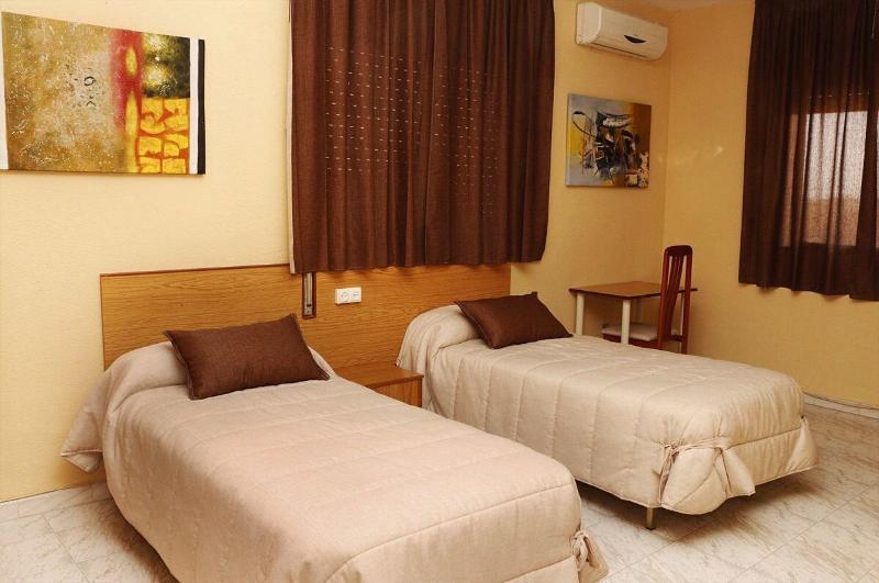 Imagen de alojamiento Hostal Restaurante Labrat Imagen de alojamiento Hostal Restaurante Labrat