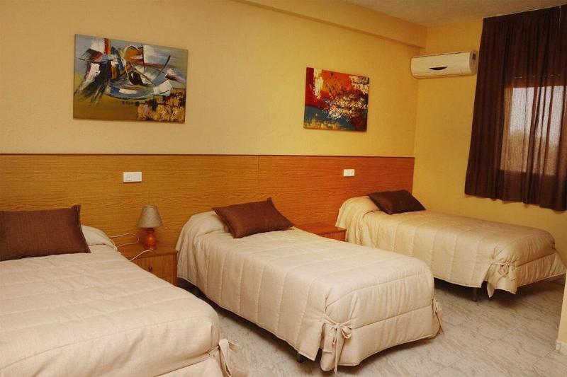 Imagen de alojamiento Hostal Restaurante Labrat Imagen de alojamiento Hostal Restaurante Labrat