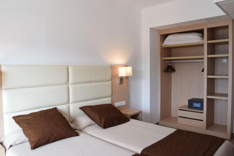 Imagen de alojamiento Hostal La Cigüeña Imagen de alojamiento Hostal La Cigüeña