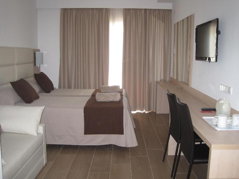 Imagen de alojamiento Hostal La Cigüeña Imagen de alojamiento Hostal La Cigüeña