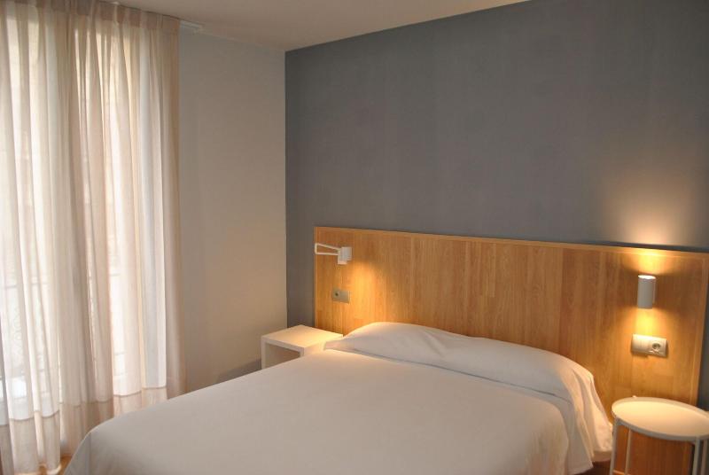 Imagen de alojamiento Hostal Universitat Cervera Imagen de alojamiento Hostal Universitat Cervera