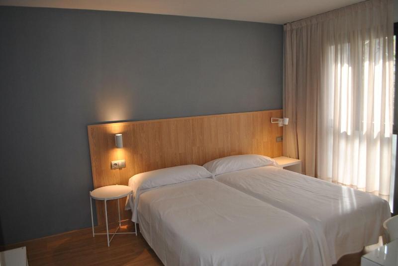 Imagen de alojamiento Hostal Universitat Cervera Imagen de alojamiento Hostal Universitat Cervera