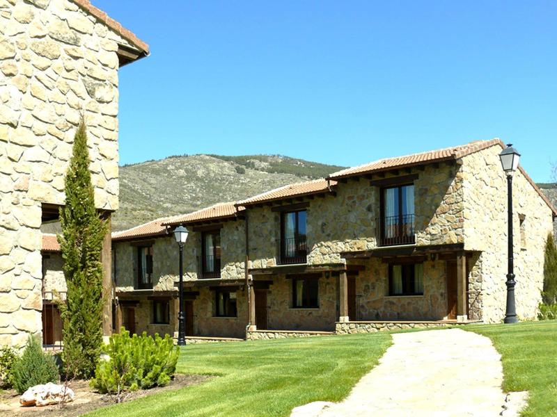 Imagen de alojamiento Hotel Ribera Del Corneja Imagen de alojamiento Hotel Ribera Del Corneja