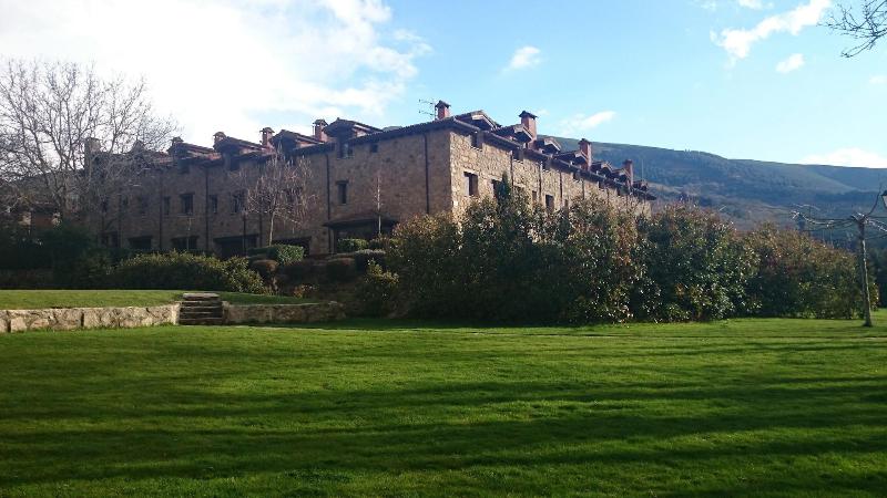 Imagen de alojamiento Hotel Ribera Del Corneja Imagen de alojamiento Hotel Ribera Del Corneja