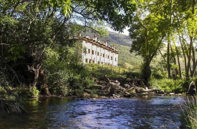 Imagen de alojamiento Hotel Ribera Del Corneja Imagen de alojamiento Hotel Ribera Del Corneja