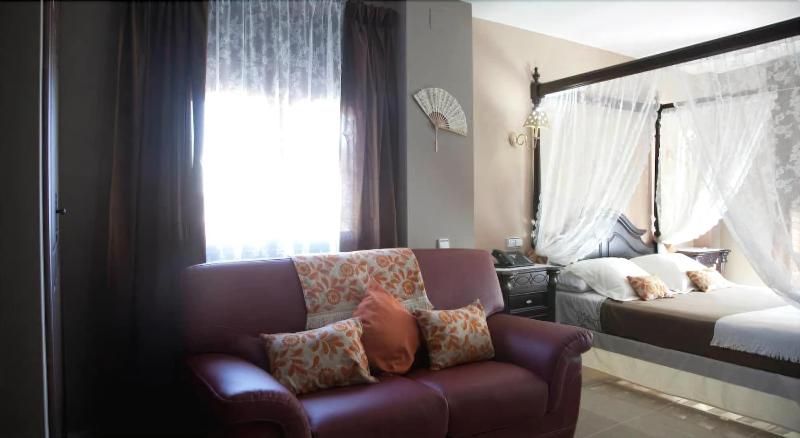 Imagen de alojamiento Hotel Rural Villa de Cañamero Imagen de alojamiento Hotel Rural Villa de Cañamero