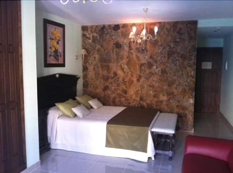 Imagen de alojamiento Hotel Rural Villa de Cañamero Imagen de alojamiento Hotel Rural Villa de Cañamero