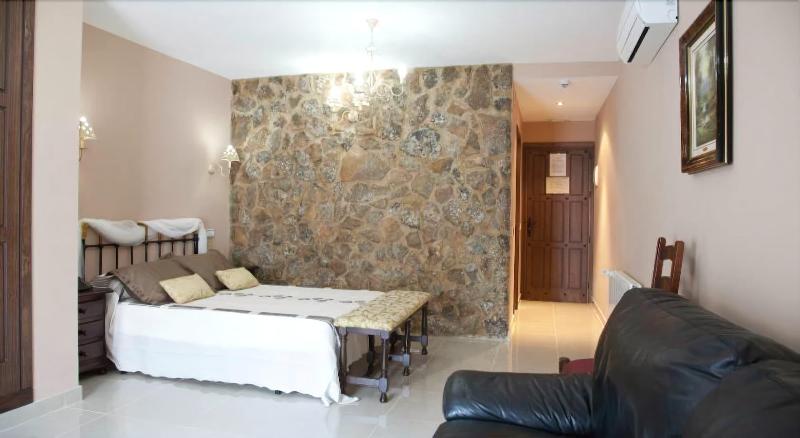 Imagen de alojamiento Hotel Rural Villa de Cañamero Imagen de alojamiento Hotel Rural Villa de Cañamero