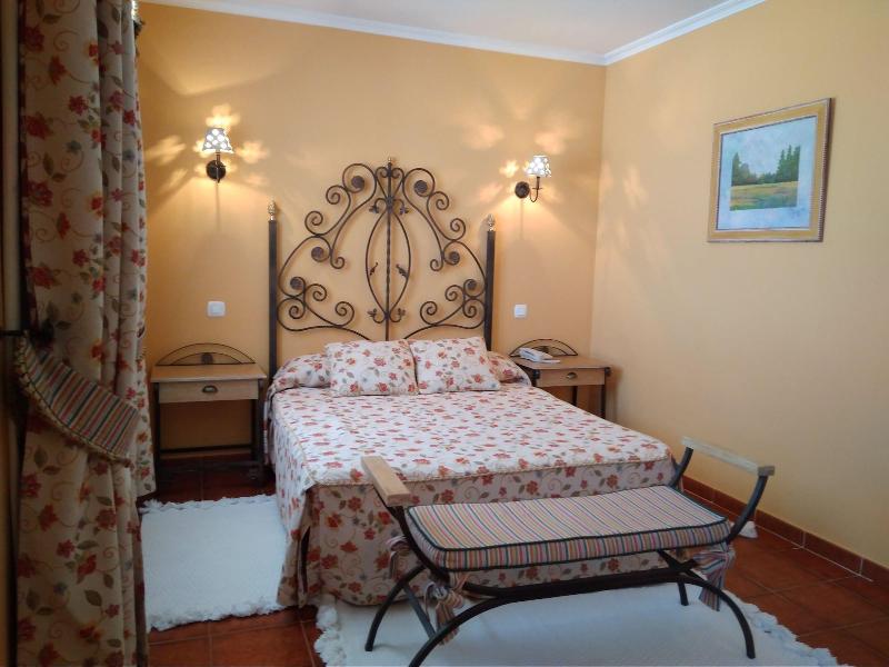 Imagen de alojamiento Hotel Alonso De Monroy Imagen de alojamiento Hotel Alonso De Monroy