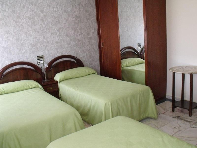 Imagen de alojamiento Hostal Salones Victoria Imagen de alojamiento Hostal Salones Victoria