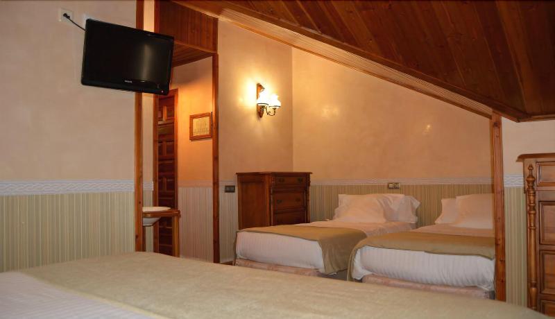 Imagen de alojamiento Hostal La Font Imagen de alojamiento Hostal La Font