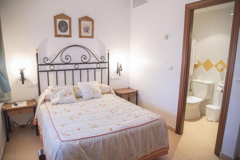 Imagen de alojamiento Hostal Dp El Pilar Imagen de alojamiento Hostal Dp El Pilar