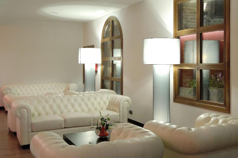 Imagen de alojamiento Hotel Cienbalcones Imagen de alojamiento Hotel Cienbalcones