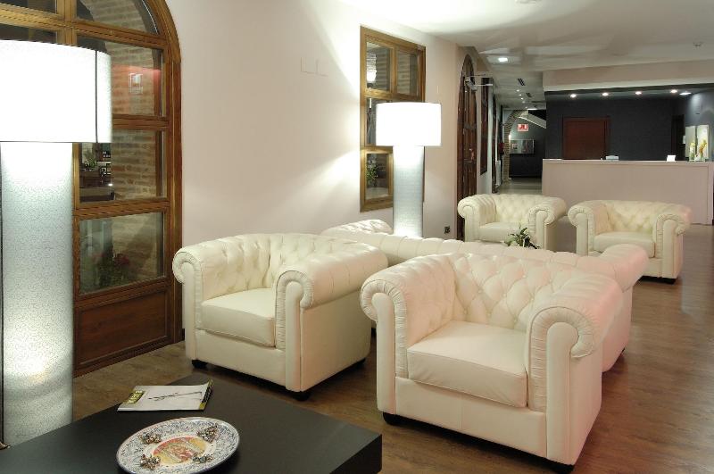 Imagen de alojamiento Hotel Cienbalcones Imagen de alojamiento Hotel Cienbalcones