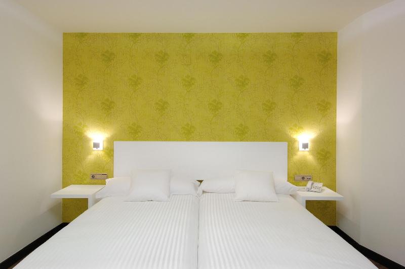 Imagen de alojamiento Hotel Cienbalcones Imagen de alojamiento Hotel Cienbalcones
