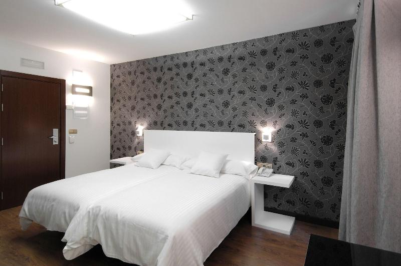 Imagen de alojamiento Hotel Cienbalcones Imagen de alojamiento Hotel Cienbalcones
