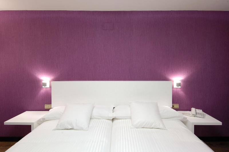 Imagen de alojamiento Hotel Cienbalcones Imagen de alojamiento Hotel Cienbalcones