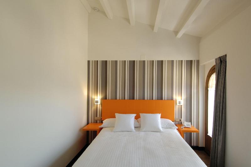 Imagen de alojamiento Hotel Cienbalcones Imagen de alojamiento Hotel Cienbalcones