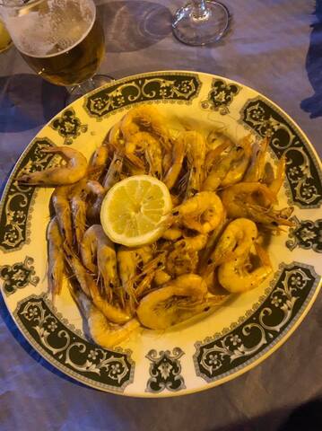 Cocina mediterránea en el mismo Puerto de Mazarrón, los mejores arroces con vistas a la playa.