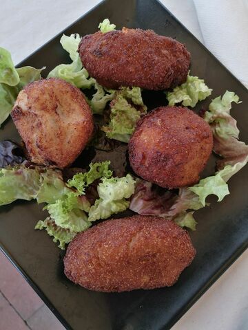 croquetas-caseras-restaurante-avenida-puerto-de-mazarron.jpg