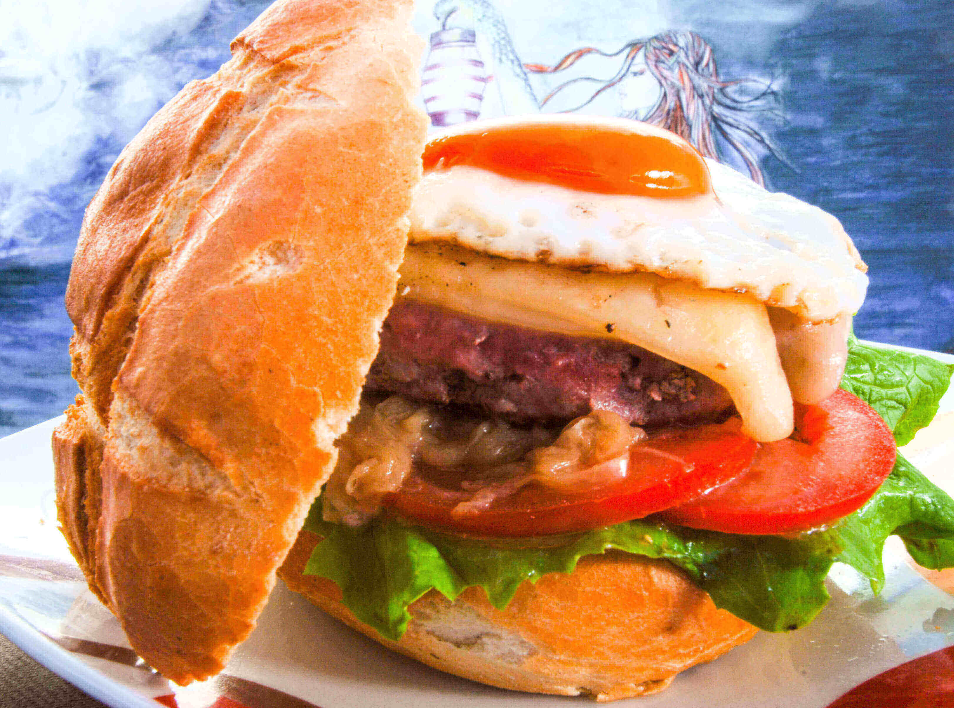 hamburguesa-huevo-queso-tomate-lechuga-restaurante-birjilanda-bakio.jpg