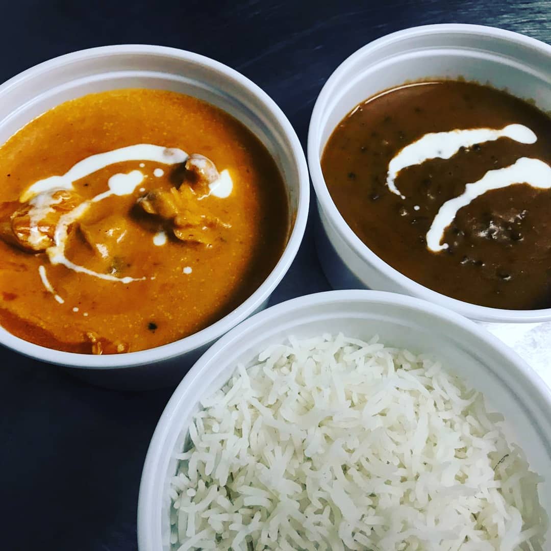 Menús de comida India, Italiana y Continental en el centro de Sabadell, con servicio de takeaway y terraza