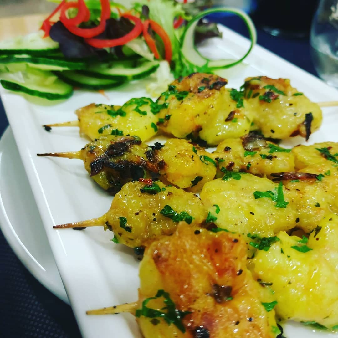 Menús de comida India, Italiana y Continental en el centro de Sabadell, con servicio de takeaway y terraza