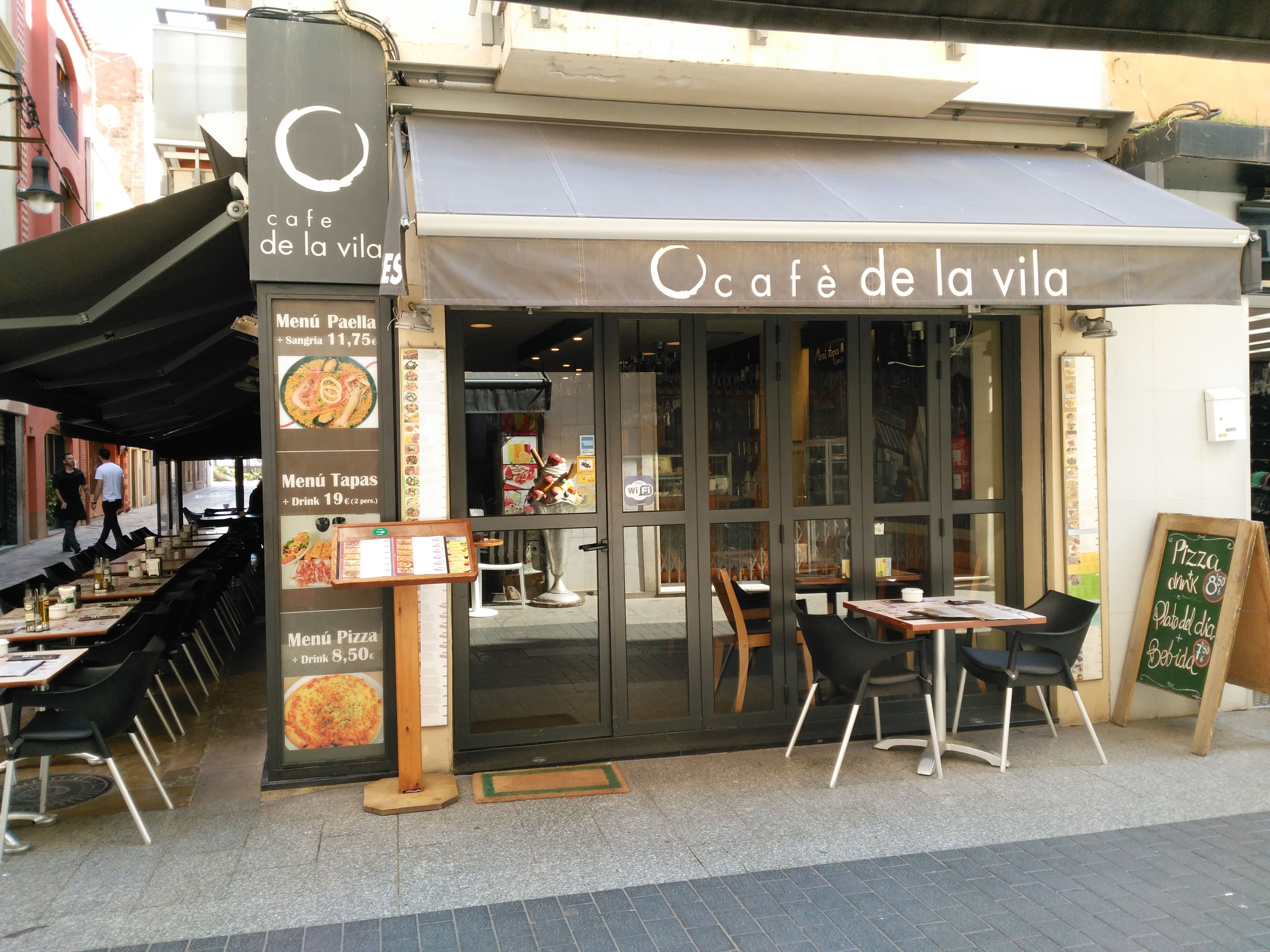 Deliciosos desayunos a buen precio en el centro Lloret del Mar a tan solo 3 minutos de la playa.