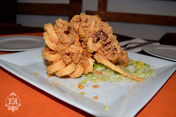 Restaurante en pleno centro de Lorca en el casco antiguo, con una cocina Lorquina casera y tradicional.