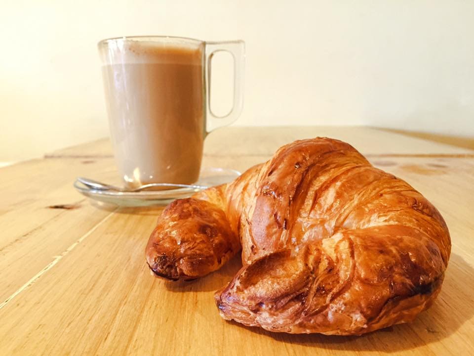 desayuno-cafe-bolleria-coffee-n-crunch.jpg