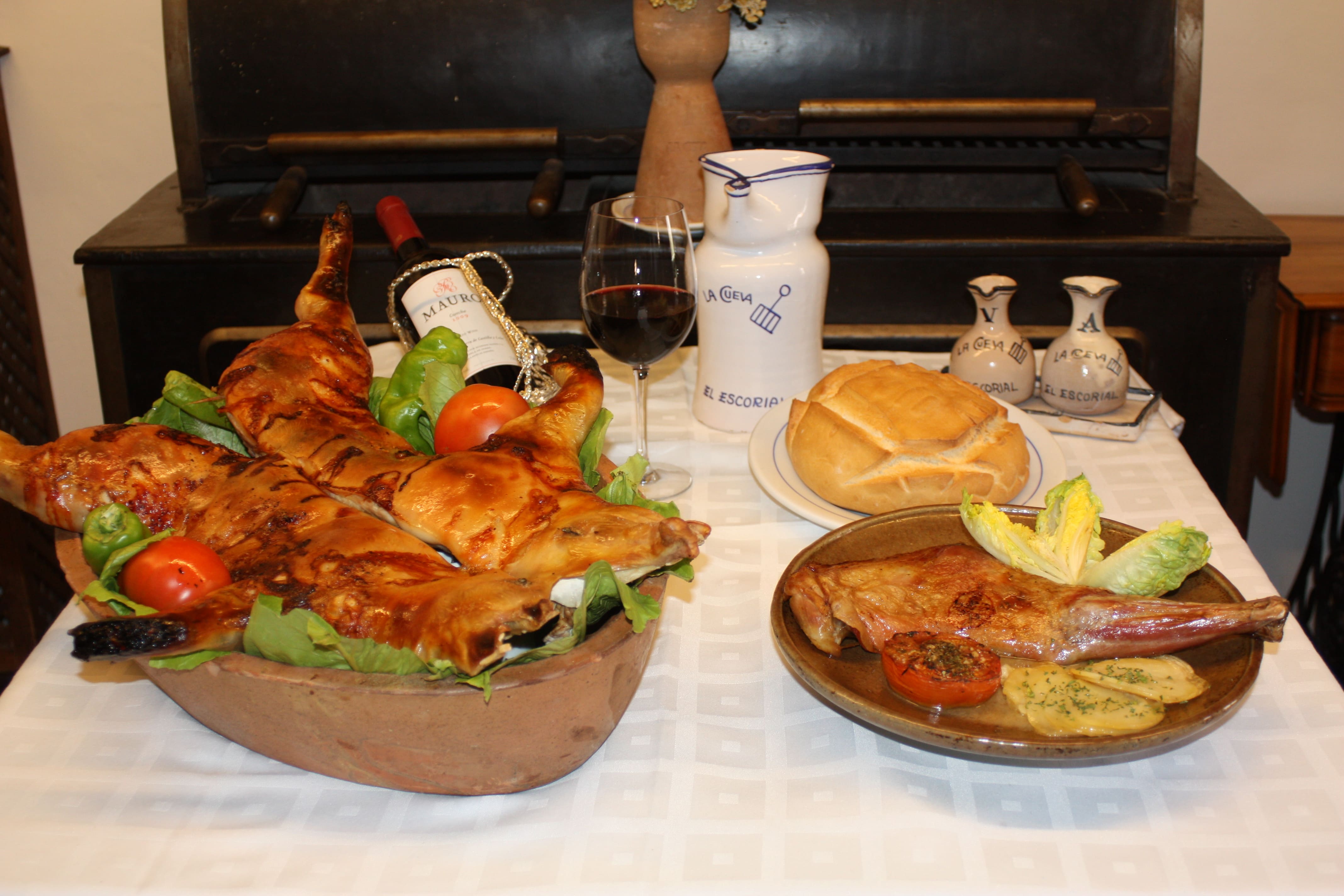 cordero-pan-el-meson-la-cueva-madrid.jpg