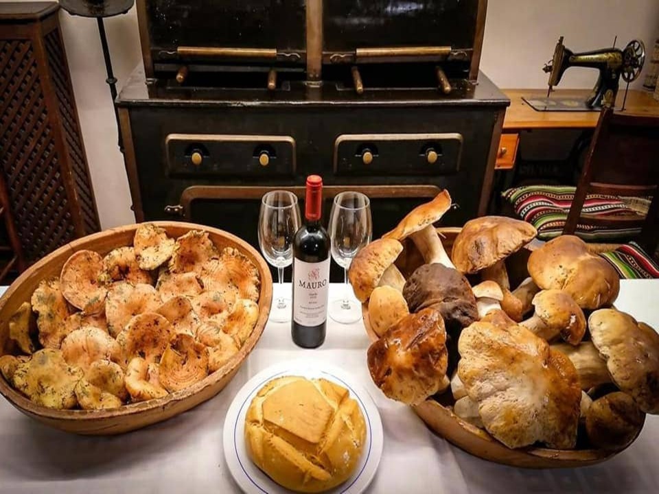setas-el-meson-la-cueva-madrid.jpg