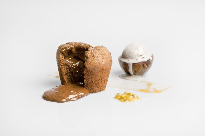 postre-coulant-de-chocolate-el-cafe-de-la-opera.jpg