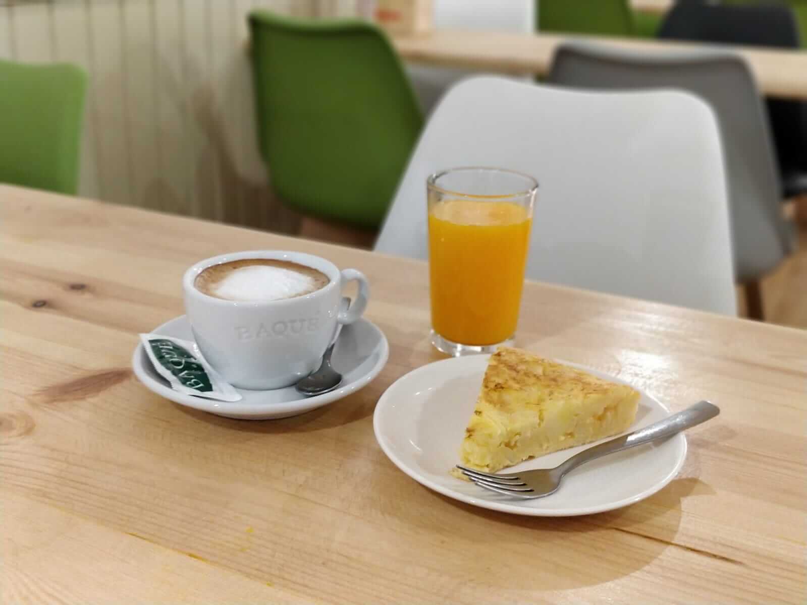 desayuno-cafe-zumo-tortilla-cafeteria-el-perejil-logrono-la-rioja.jpeg