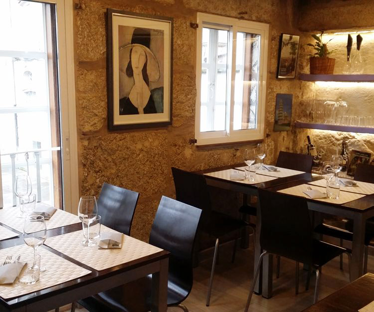  Restaurante de auténtica comida italiana con un oferta amplia y variada en Santiago de Compostela.                            